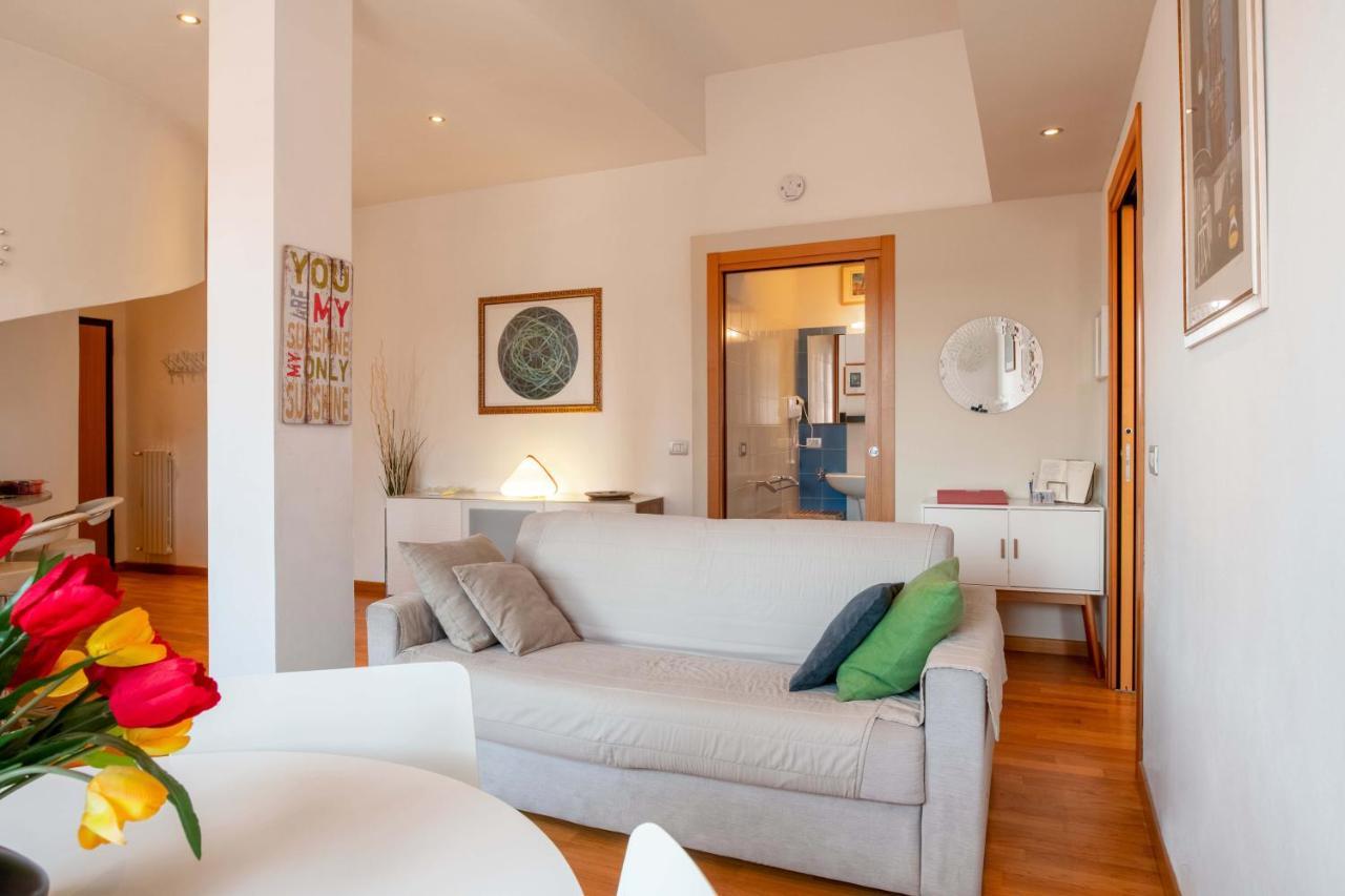 Luxury Flat In Town - Lucca City Center Esterno foto